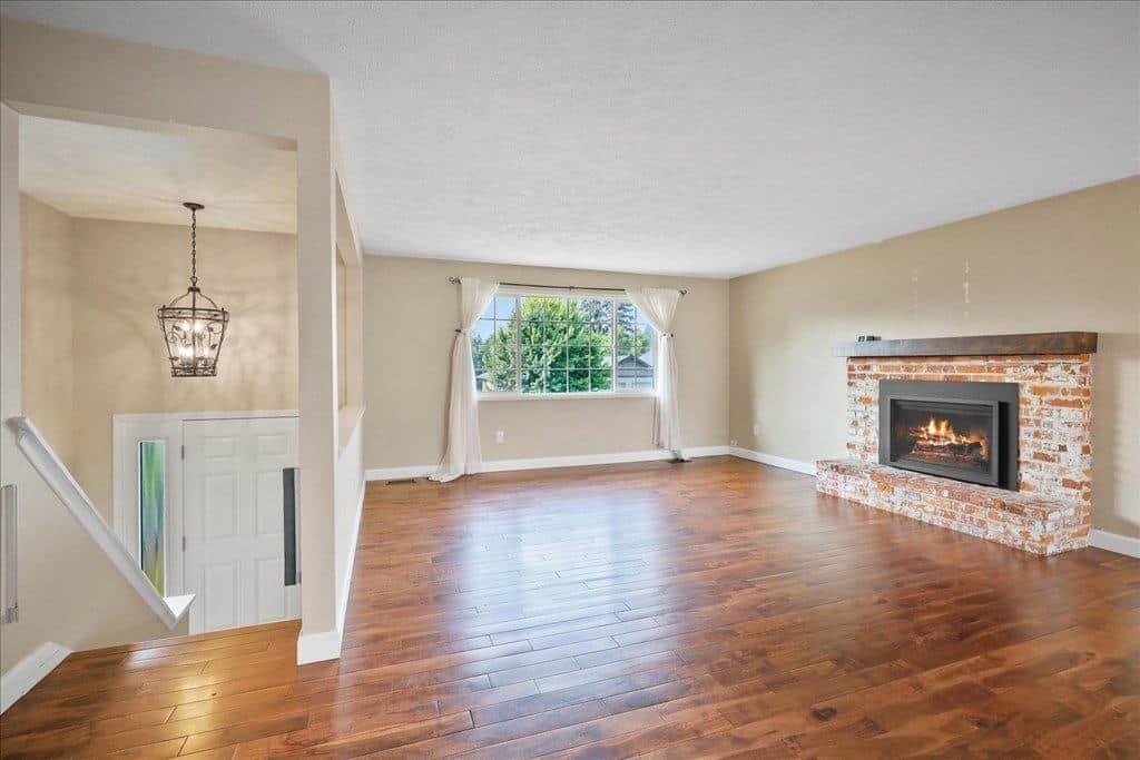 1427 E 35th Ave thumbnail 10