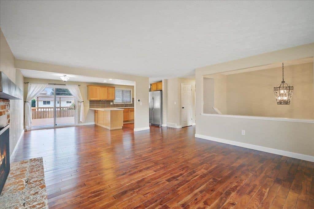 1427 E 35th Ave thumbnail 12