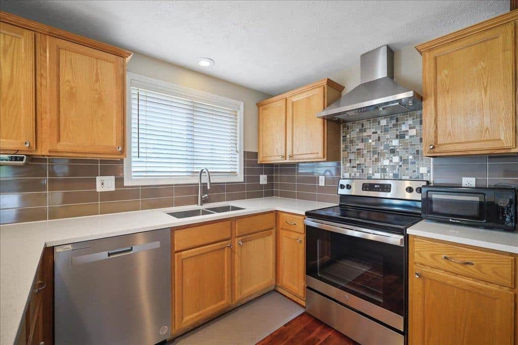 1427 E 35th Ave thumbnail 14
