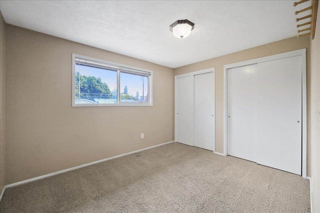 1427 E 35th Ave thumbnail 18