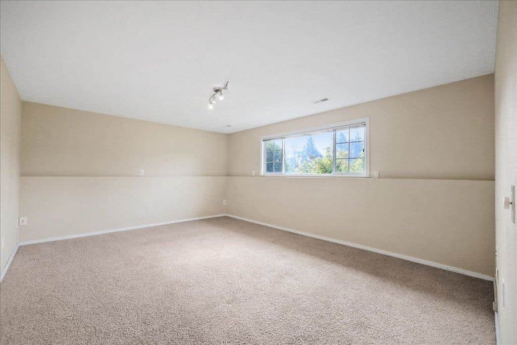 1427 E 35th Ave thumbnail 21