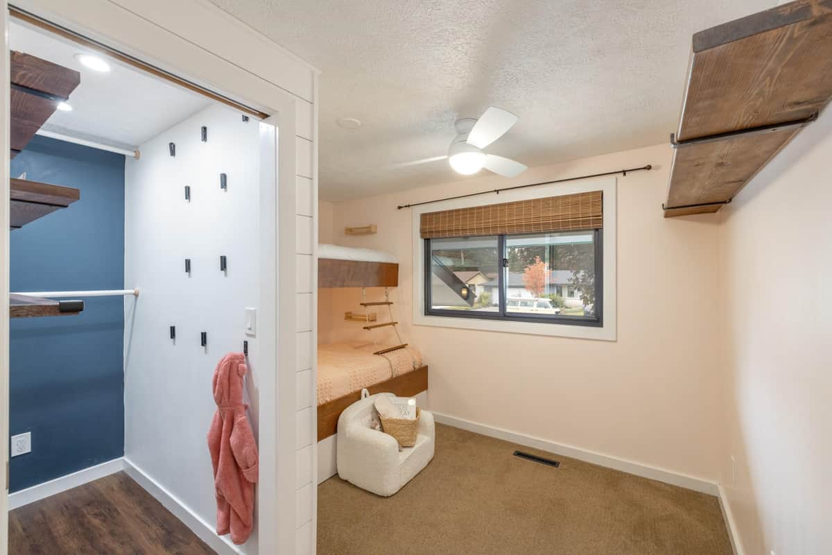6021 S NAPA St thumbnail 20