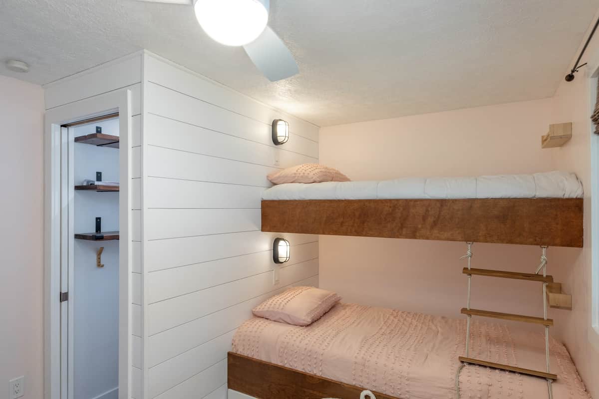 6021 S NAPA St thumbnail 21