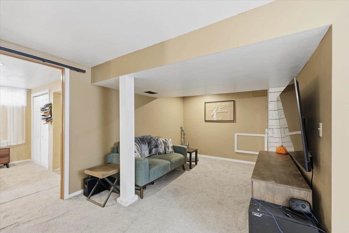 513 N Felts Rd thumbnail 16