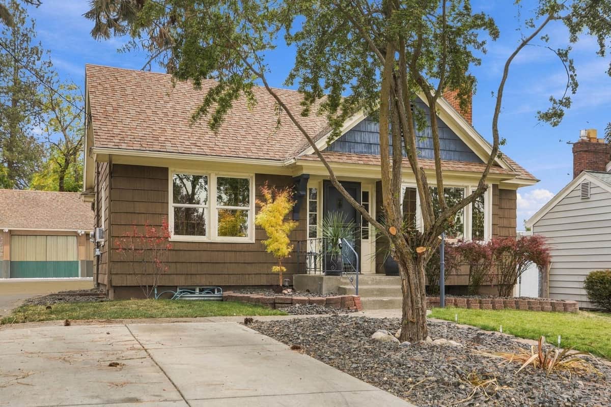3312 N Columbia Cir thumbnail 2