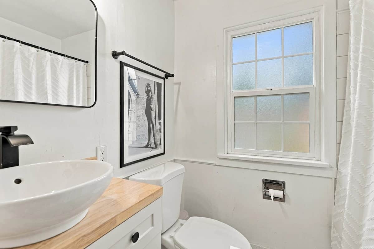 3312 N Columbia Cir thumbnail 9