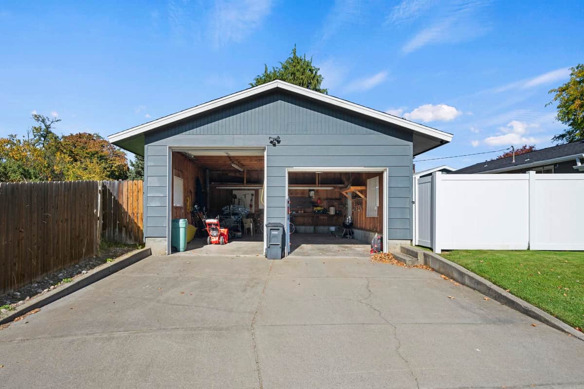 4705 N Mayhew Rd thumbnail 5