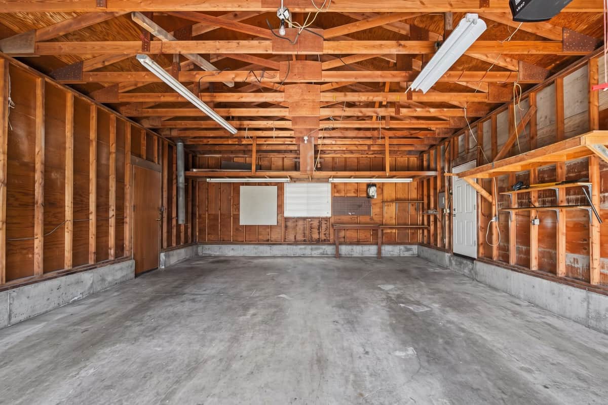 4705 N Mayhew Rd thumbnail 32