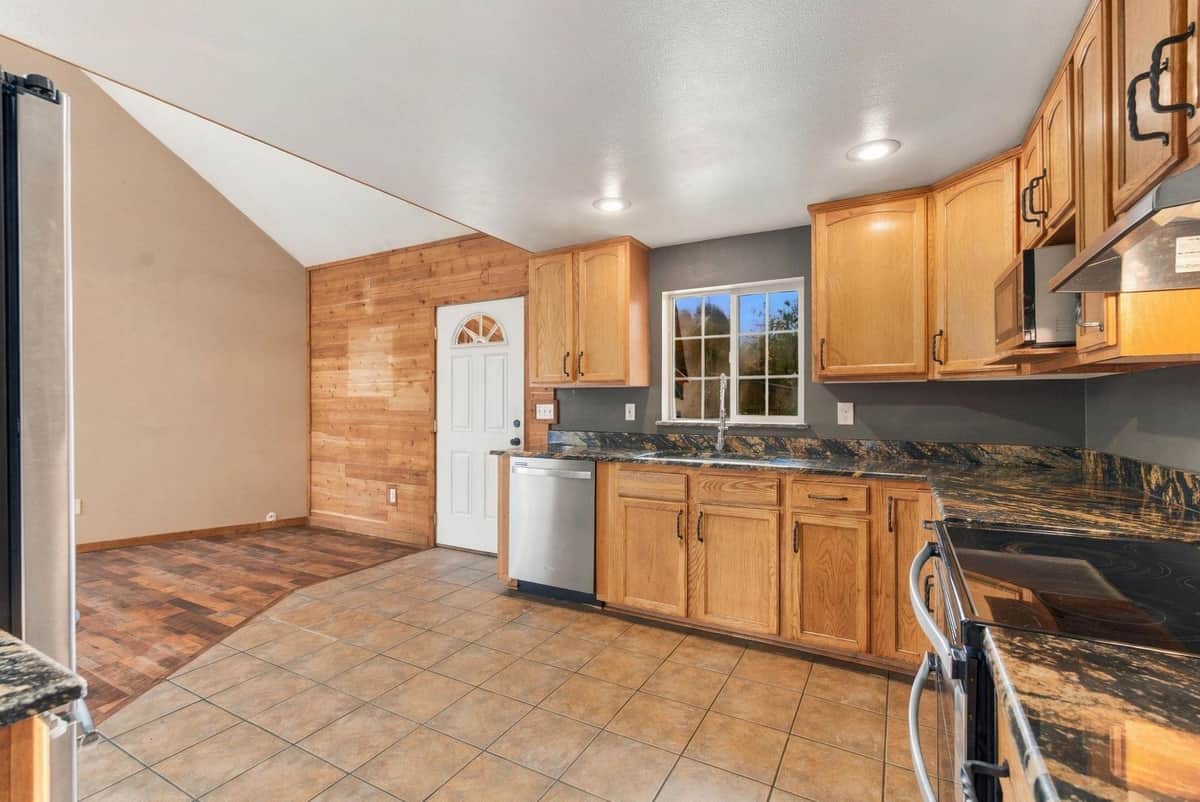 4383A Gardenspot Rd thumbnail 9