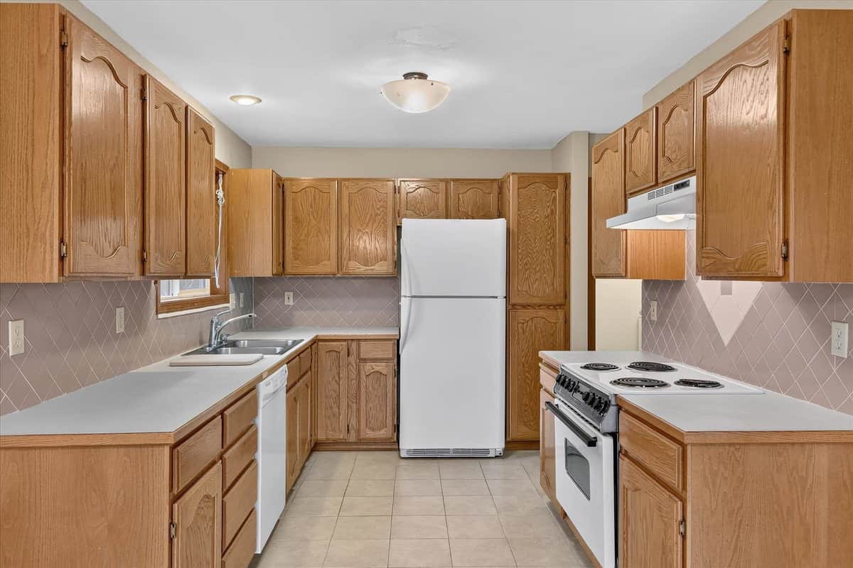 16115 E LONGFELLOW Ave thumbnail 11