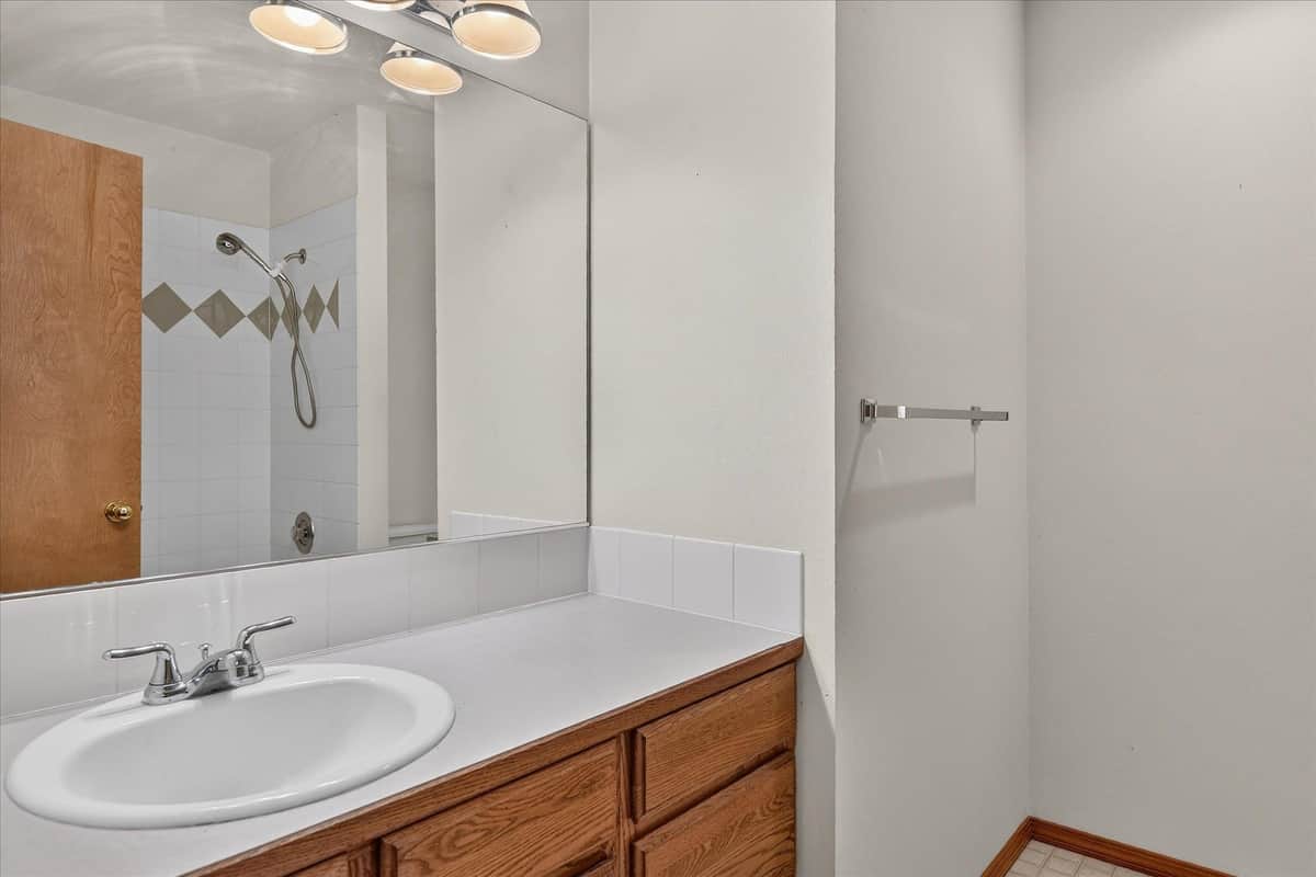 16115 E LONGFELLOW Ave thumbnail 33