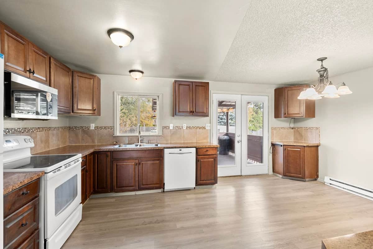 3315 E Garnet Ave thumbnail 6