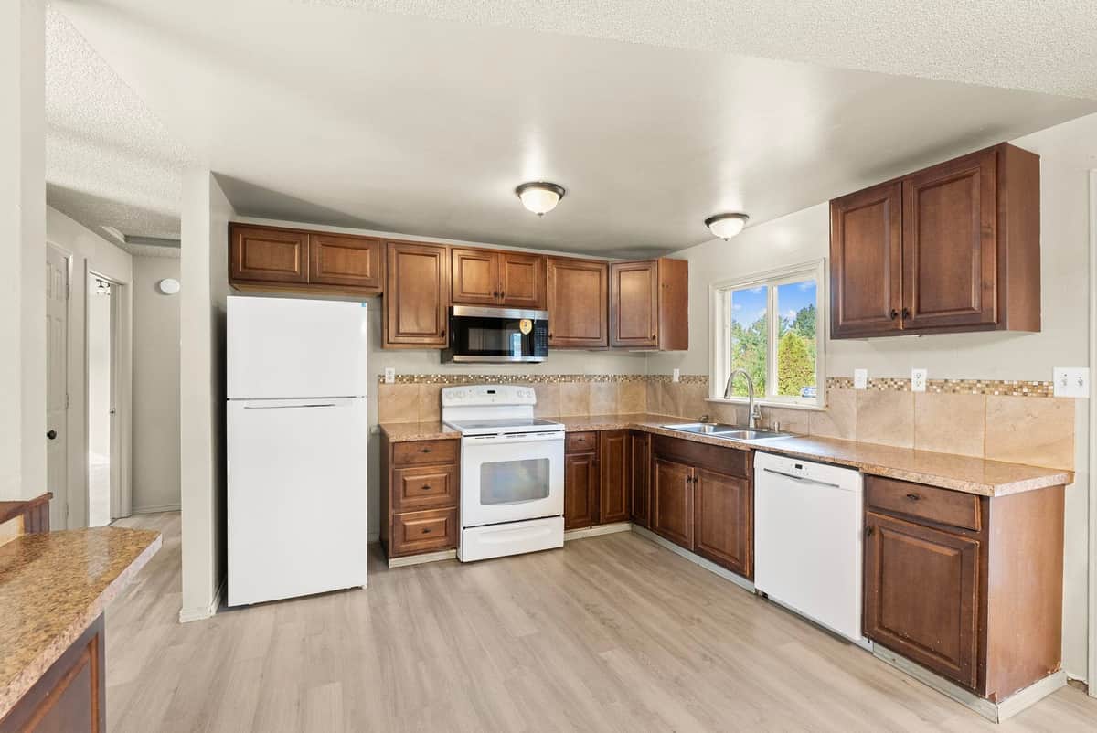 3315 E Garnet Ave thumbnail 7