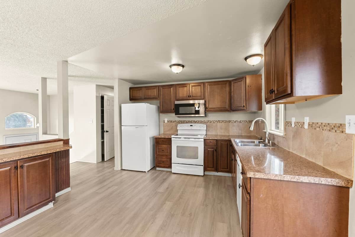 3315 E Garnet Ave thumbnail 9