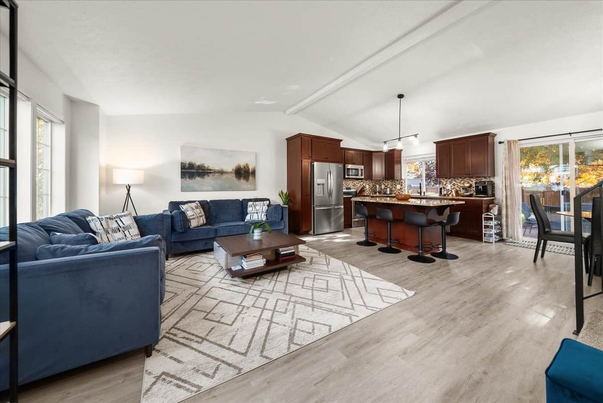 5004 N Lillian Ct thumbnail 5