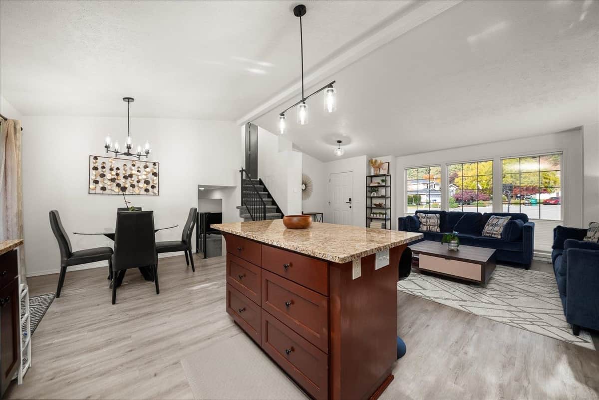 5004 N Lillian Ct thumbnail 11