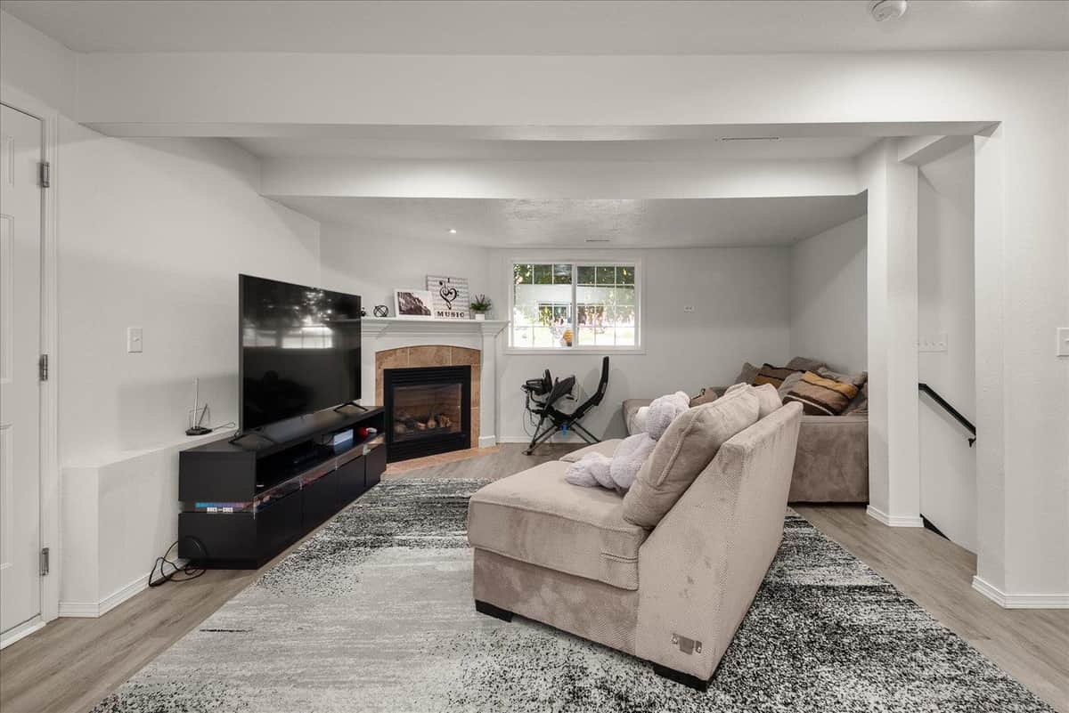 5004 N Lillian Ct thumbnail 26