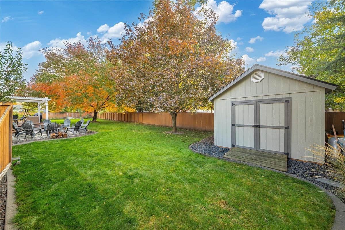 5004 N Lillian Ct thumbnail 40
