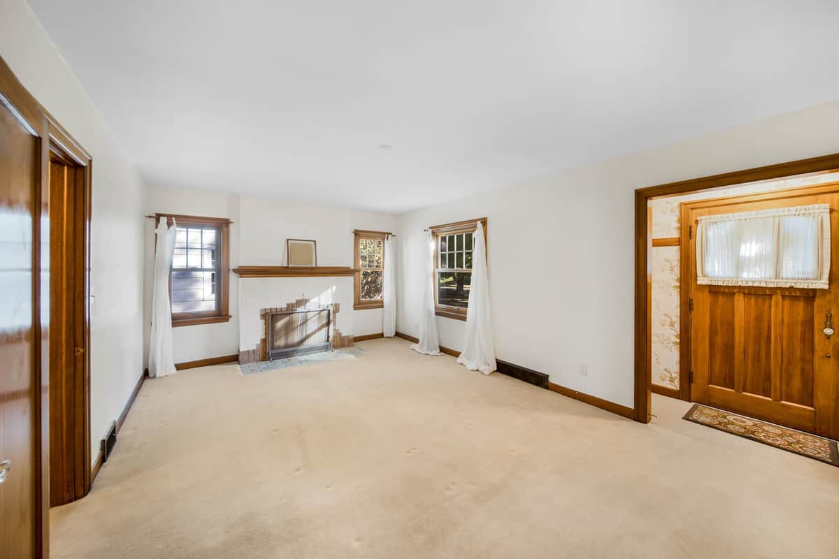 428 W 27th Ave thumbnail 3