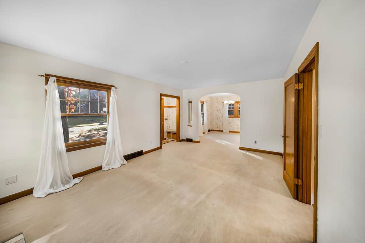 428 W 27th Ave thumbnail 5