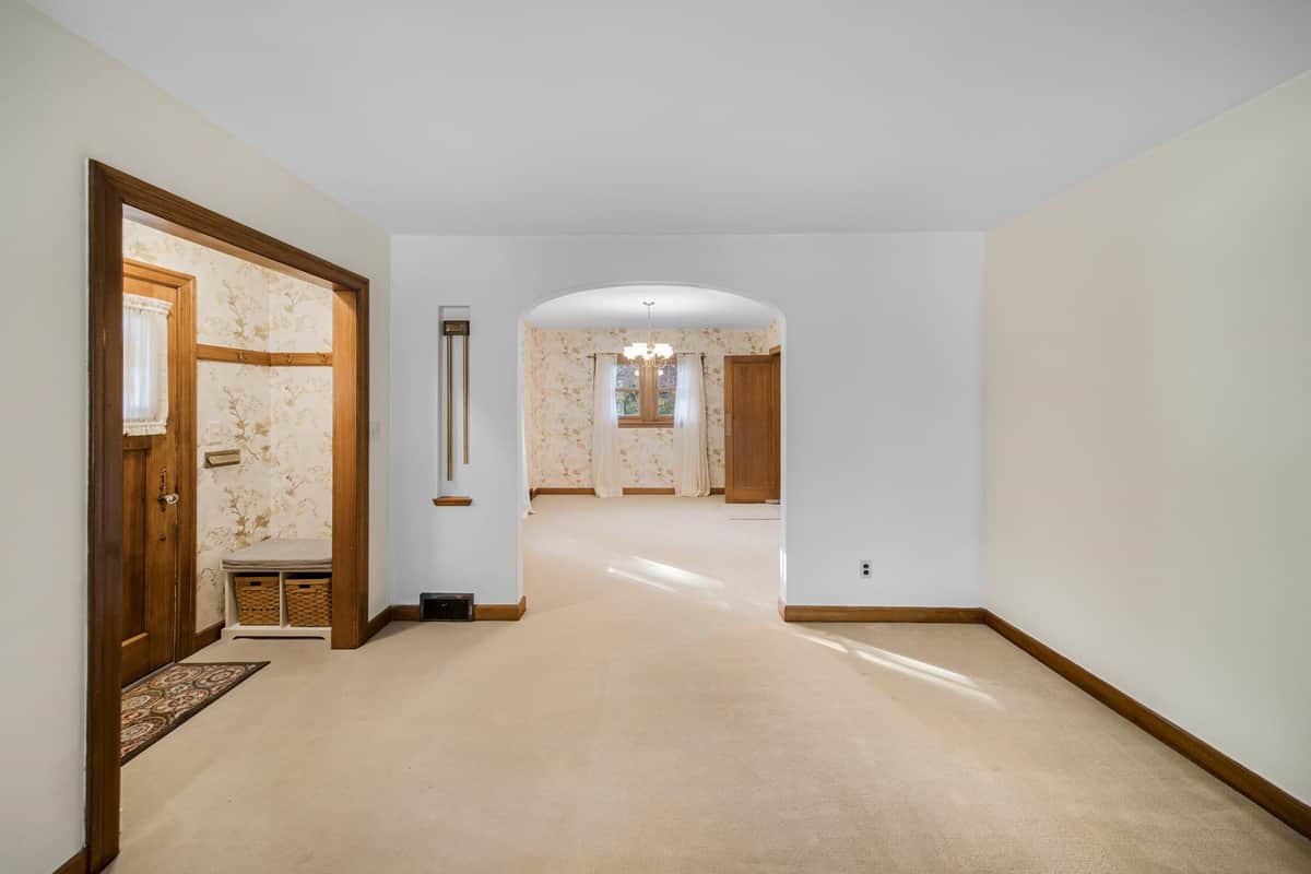 428 W 27th Ave thumbnail 6