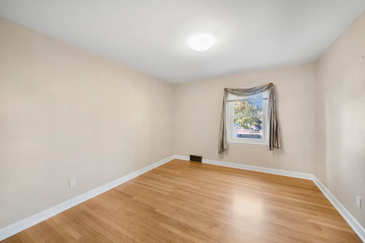 428 W 27th Ave thumbnail 17