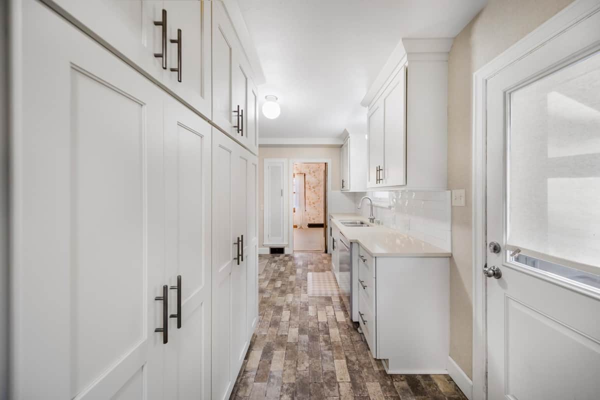 428 W 27th Ave thumbnail 13