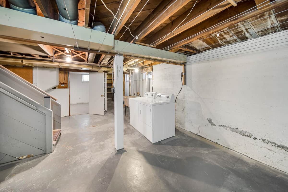 428 W 27th Ave thumbnail 30