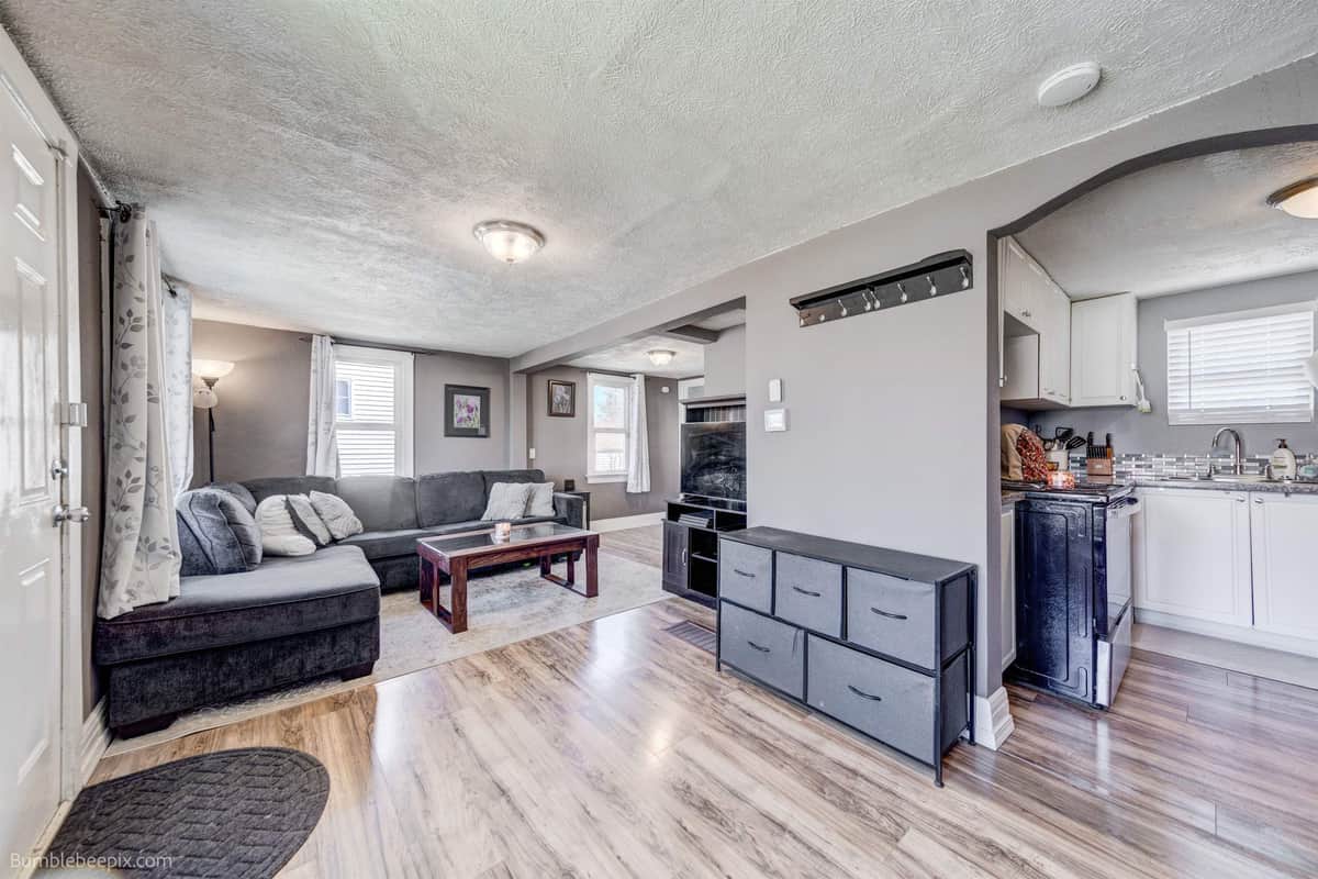4718 N MAGNOLIA St thumbnail 4