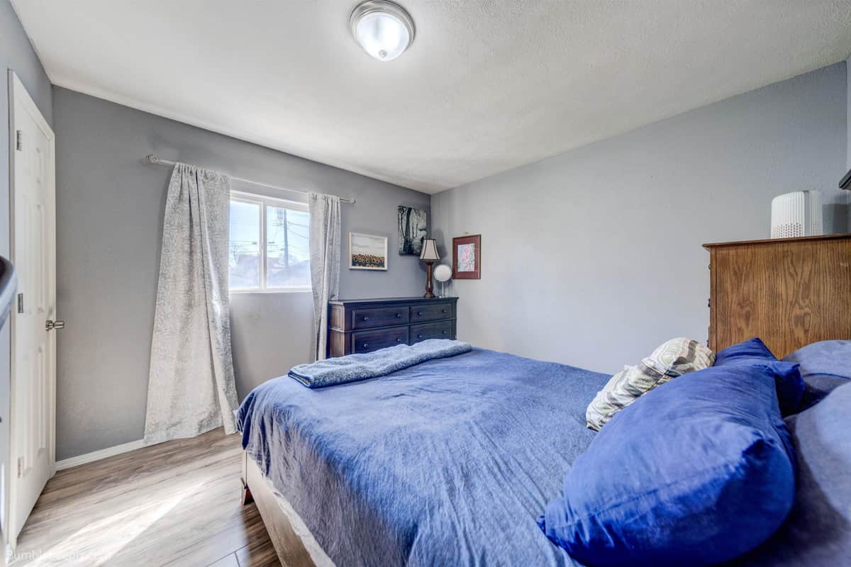 4718 N MAGNOLIA St thumbnail 9
