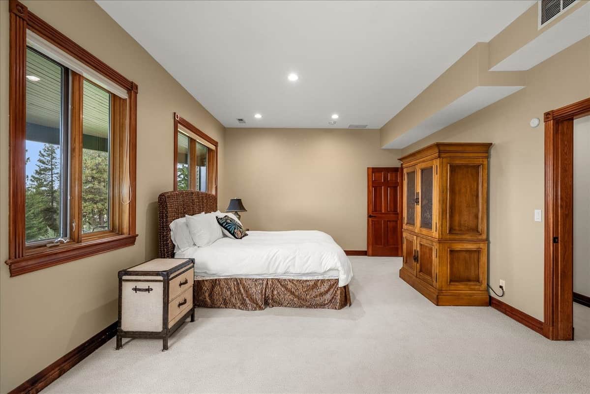 7611 S Mountain Springs Ln thumbnail 41