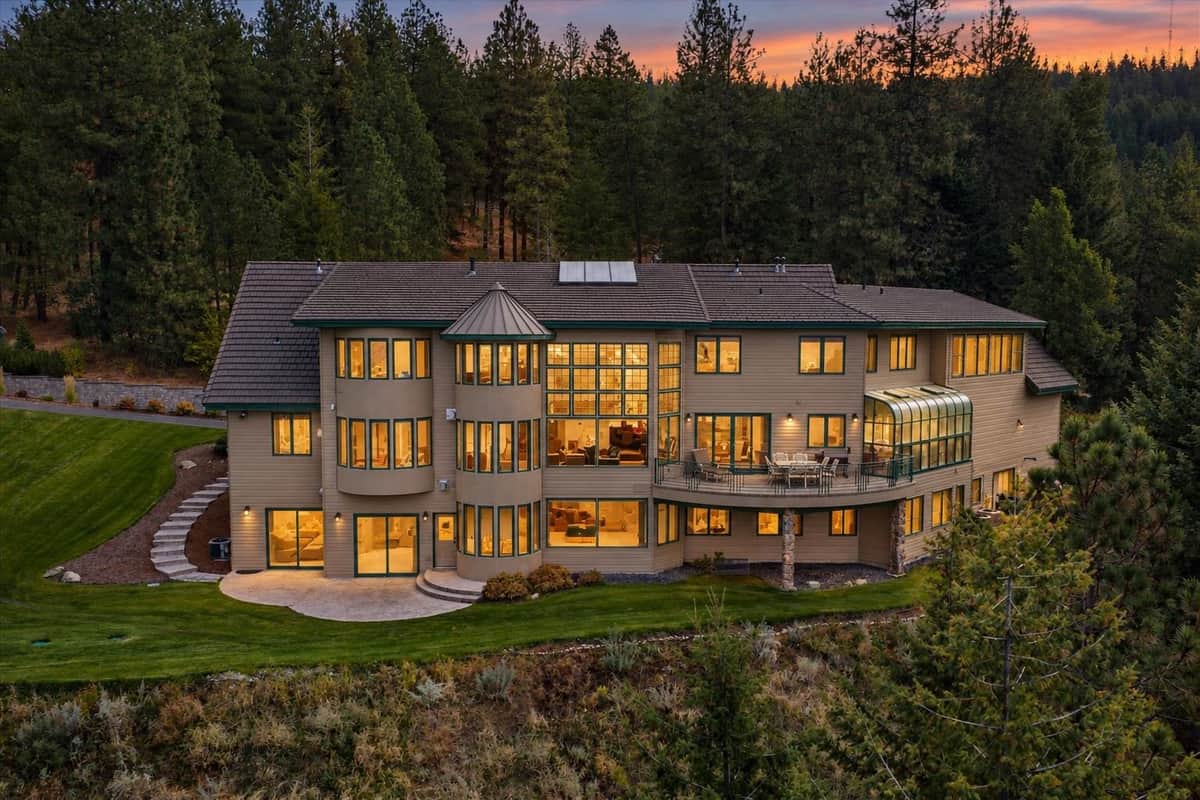7611 S Mountain Springs Ln thumbnail 2