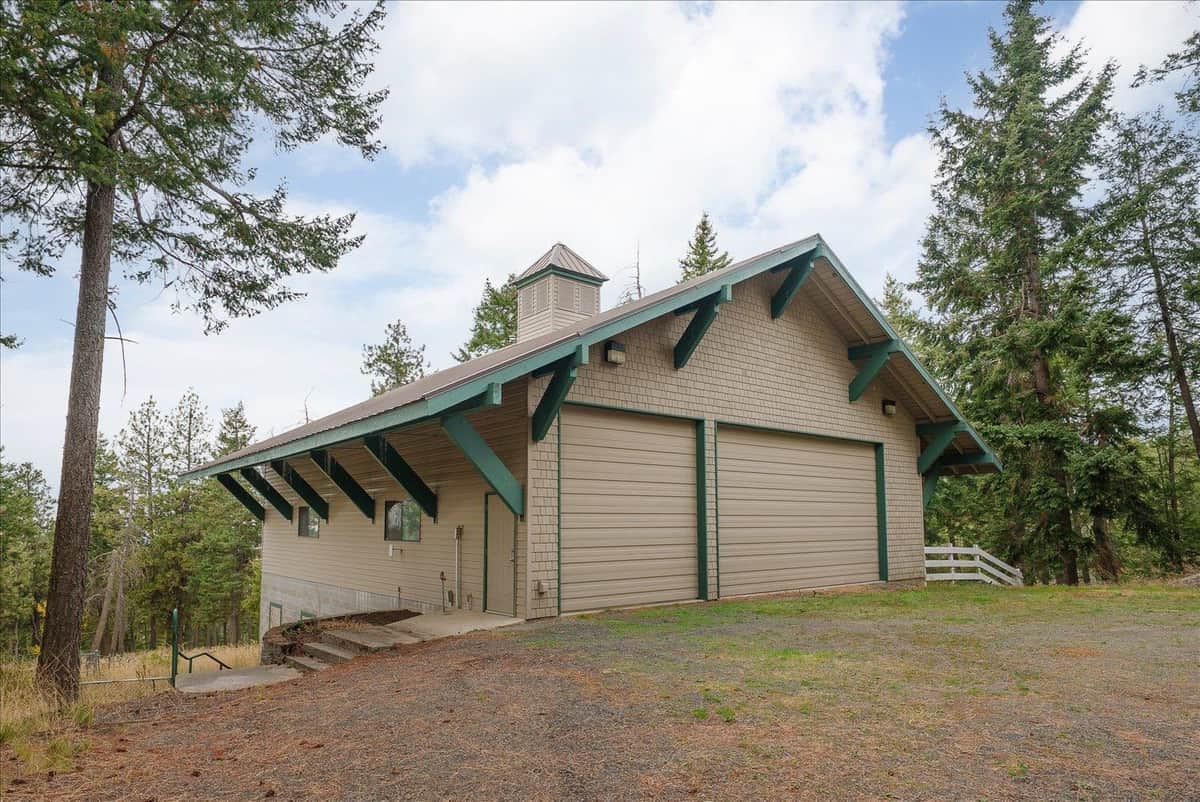 7611 S Mountain Springs Ln thumbnail 3