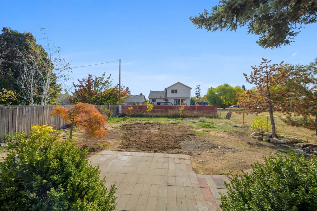 3622 E 26th Ave thumbnail 16
