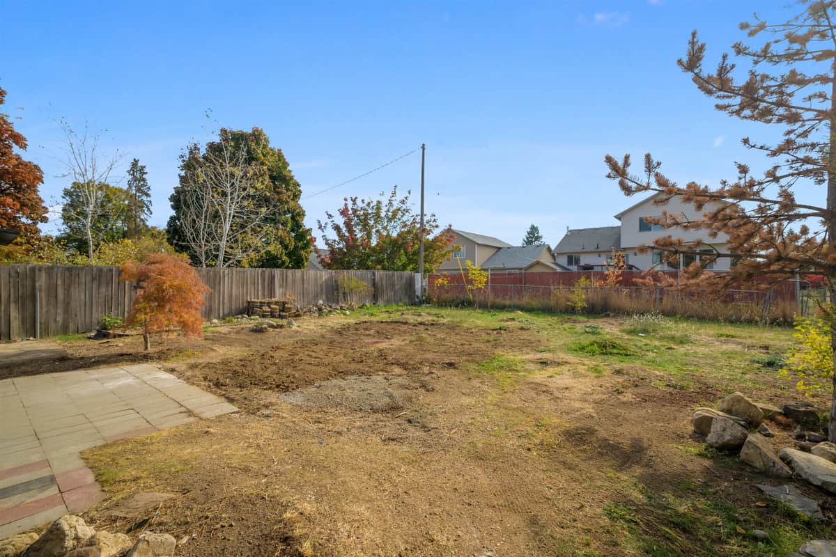3622 E 26th Ave thumbnail 18