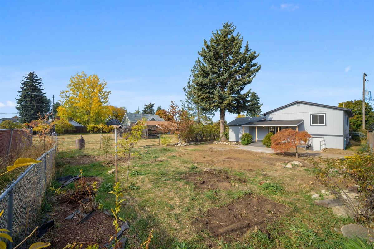 3622 E 26th Ave thumbnail 19