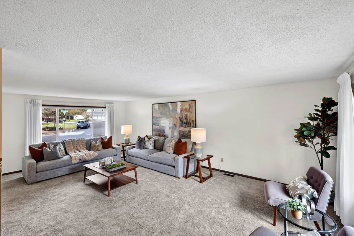 9806 N Seminole Dr thumbnail 6