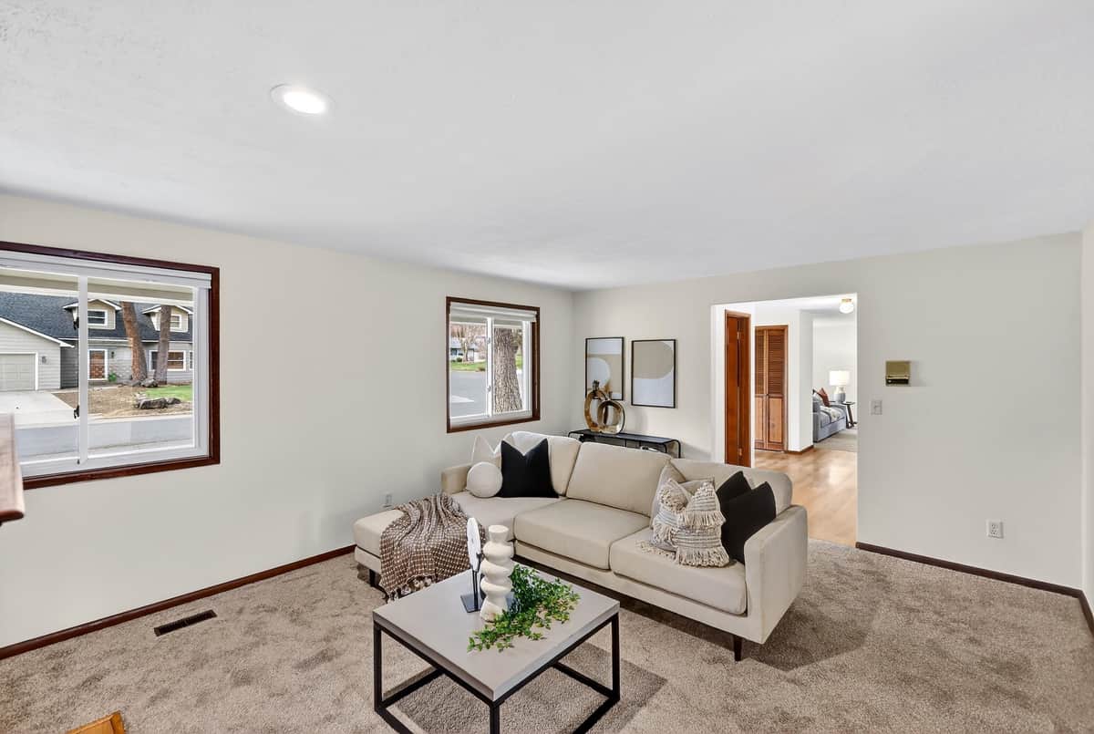 9806 N Seminole Dr thumbnail 17