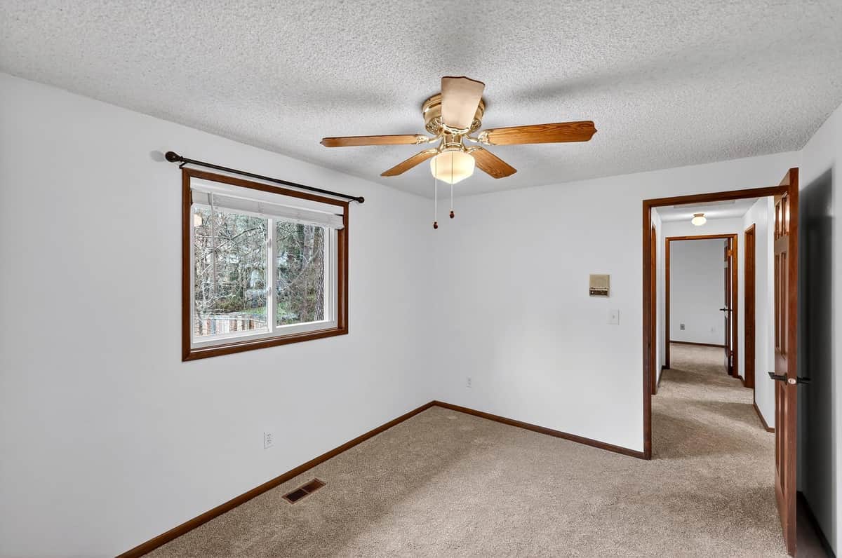 9806 N Seminole Dr thumbnail 34