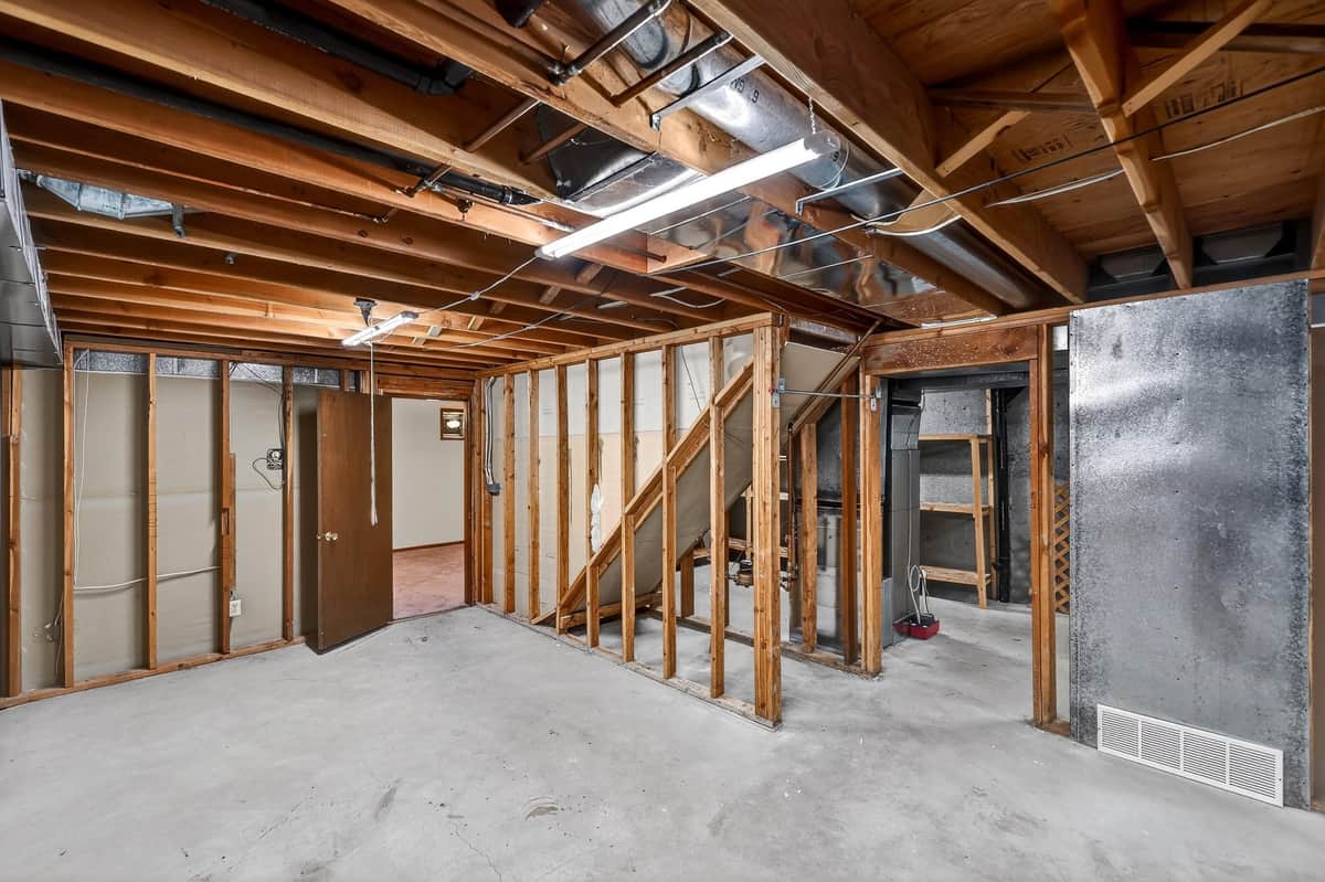 9806 N Seminole Dr thumbnail 36